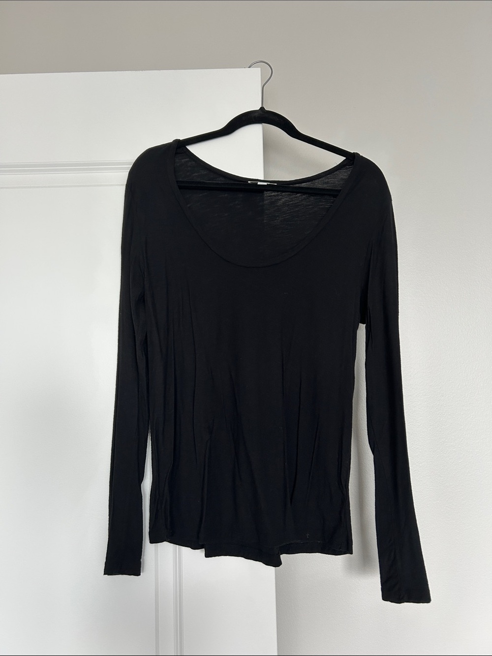 James Perse Black Long-Sleeve Scoop Neck Women's Top